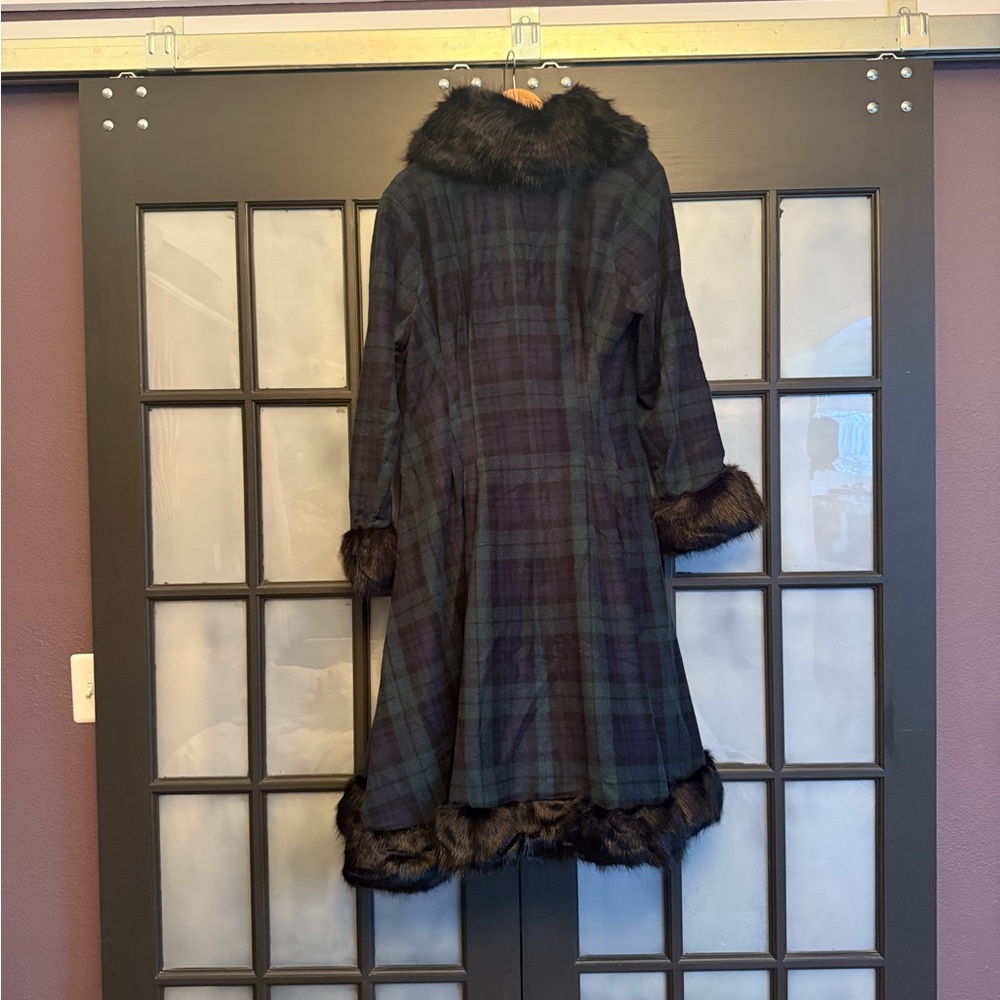 Collectif Plaid Coat with Faux Fur Trim - Picture 5 of 8